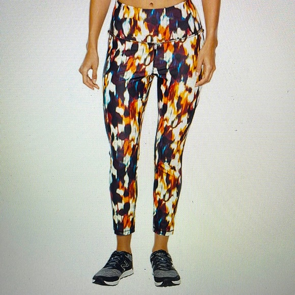 NEW Xersion Quarter Zip Pullover and Legging Set. - Picture 10 of 12